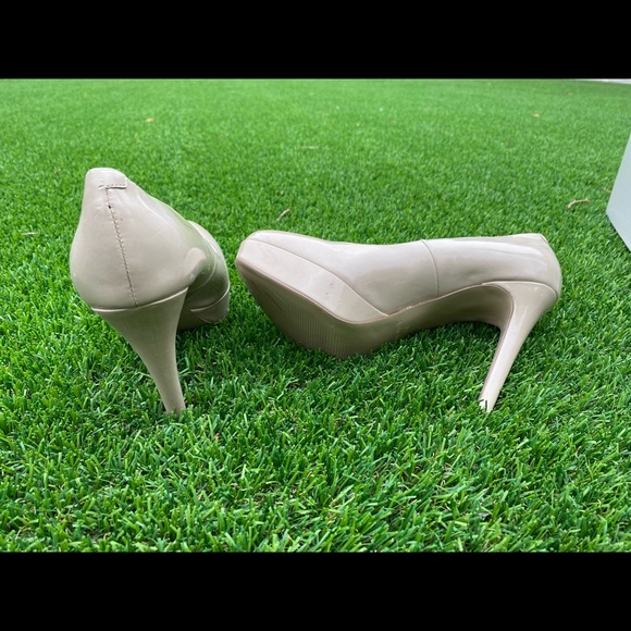 Nine West Platform Pumps - Picture 4 of 8